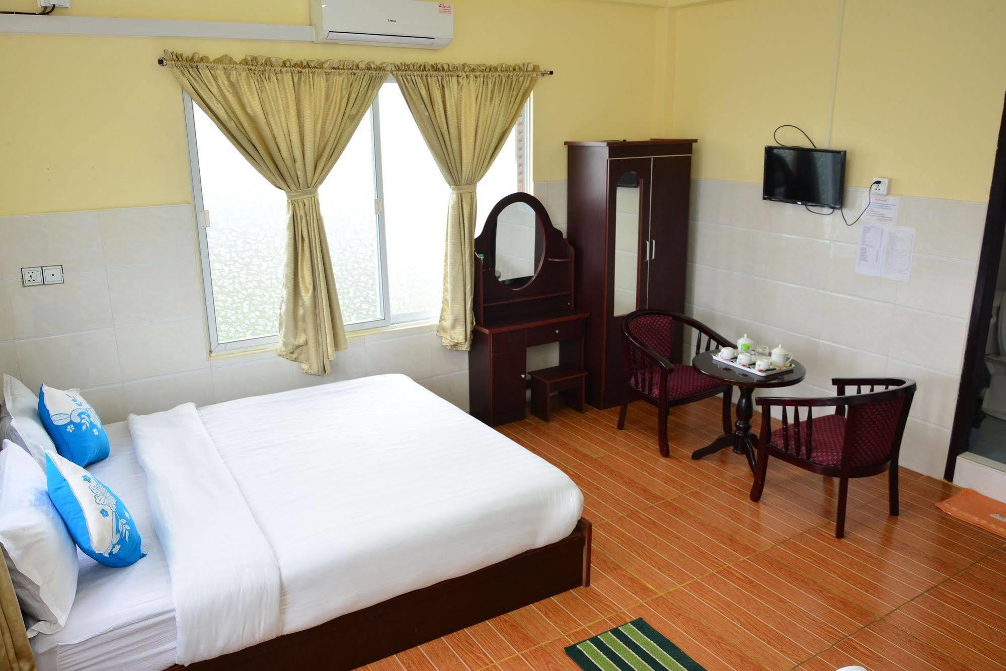 Hotel 99 Pyin Oo Lwin Exterior foto